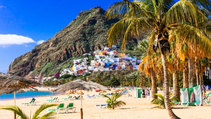 Strand in Teneriffa Las Teresitas (Santa Cruz)